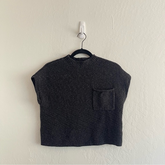 Free People FP Beach Gray Cropped Mock Neck Sleeveless Freya Sweater Size Small - Picture 1 of 7